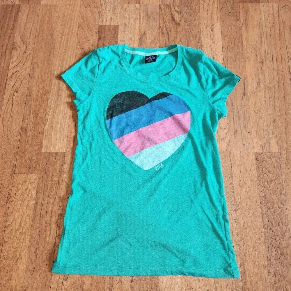 PINK Victoria's Secret Teal Heart Graphic T-Shirt Love Sweet Love Large 616